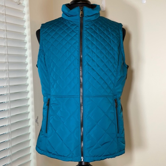 Andrew Marc Jackets & Blazers - NWOT Andrew Marc Quilted Teal Puffer Vest Size XL